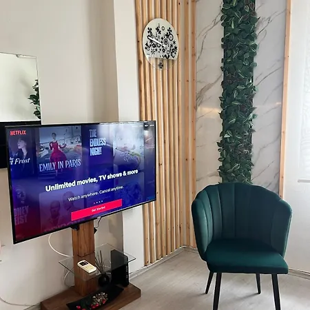 The Tiny Treat Apartament *