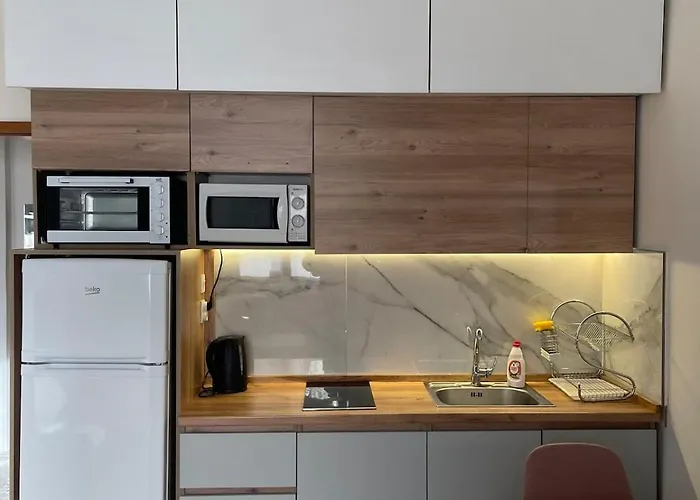 Apartment Center Gateway