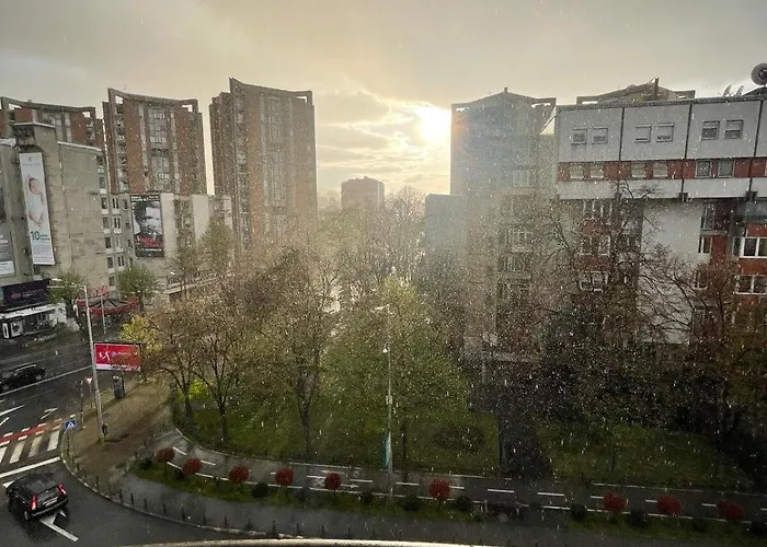 Center Gateway Apartment